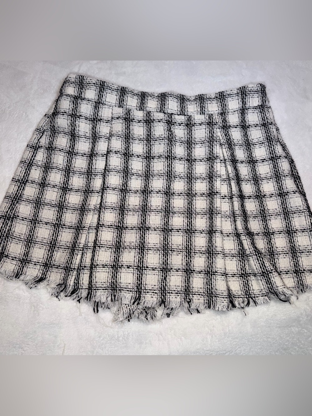 Umgee Black White Tweed Plaid Pleated Skort Mini Skirt Frayed Raw Hem - Size L